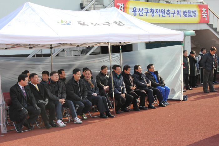 2011 용산구청직원축구회 시축제 참석