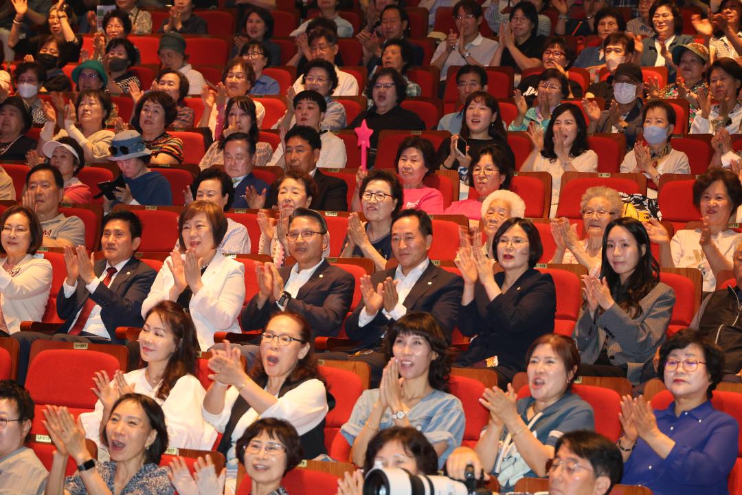 '용산구의회, 용산아트홀개관 15주년 미스&미스터 토크콘서트 참석' 게시글의 사진(4) '245A3620.JPG'