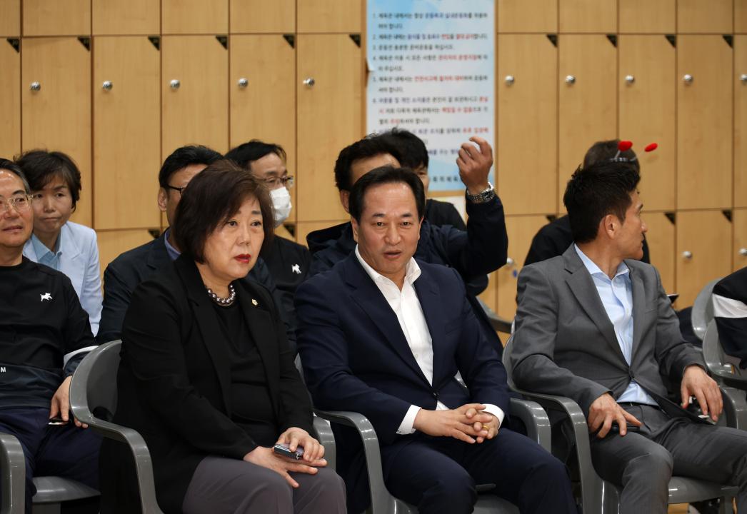 '제28회 용산구협회장기 배드민턴대회' 게시글의 사진(9) '245A8882.JPG'