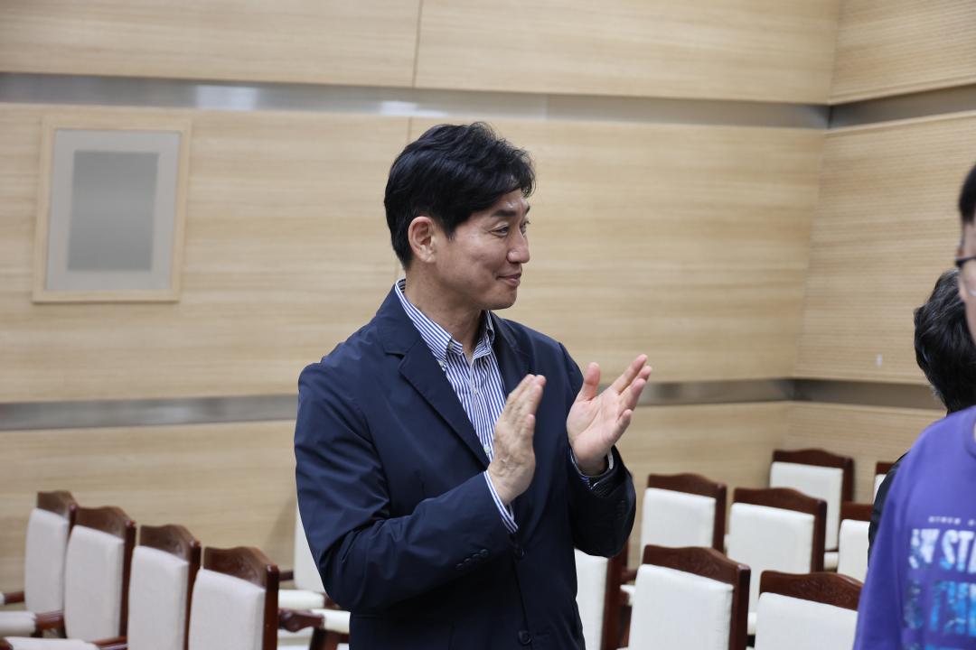 '용산구의회, 청소년 방문 견학(서빙고초등학교)' 게시글의 사진(18) '245A5488.JPG'