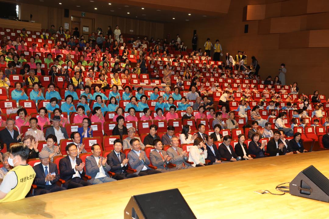 '용산구의회, 제9회 1·3세대가 함께하는 어울림 한마당 참석' 게시글의 사진(3) '245A9121.JPG'