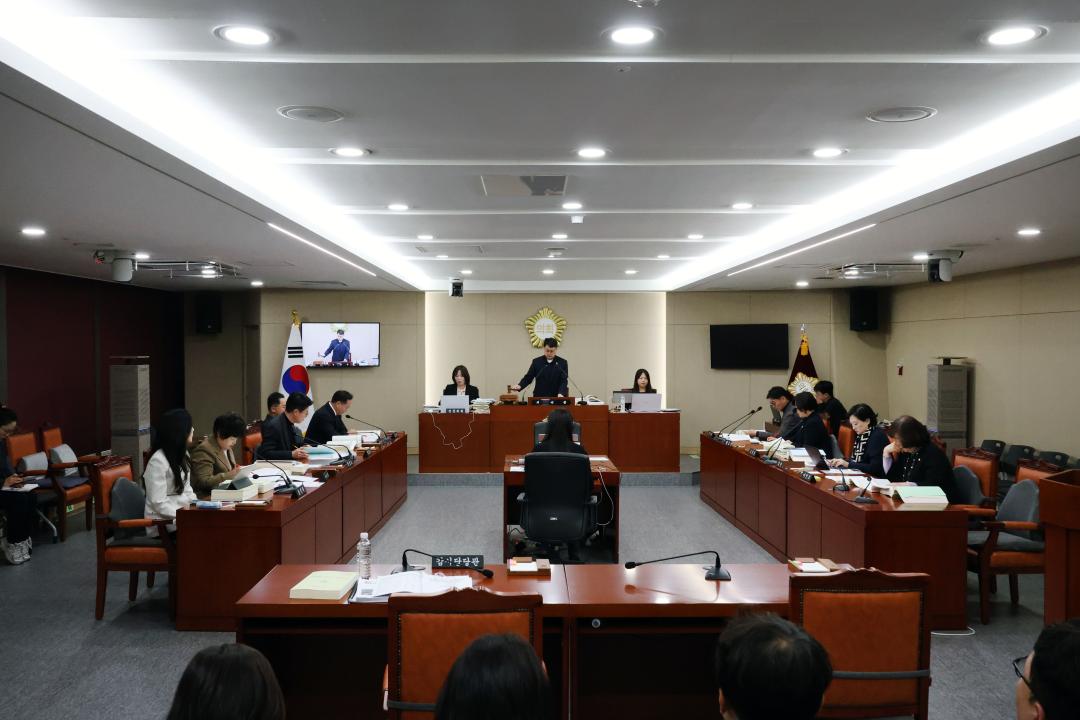 용산구의회, 제302회 제2차 정례회 예산결산위원회 2차회의(감사담당관, 기획조정실)