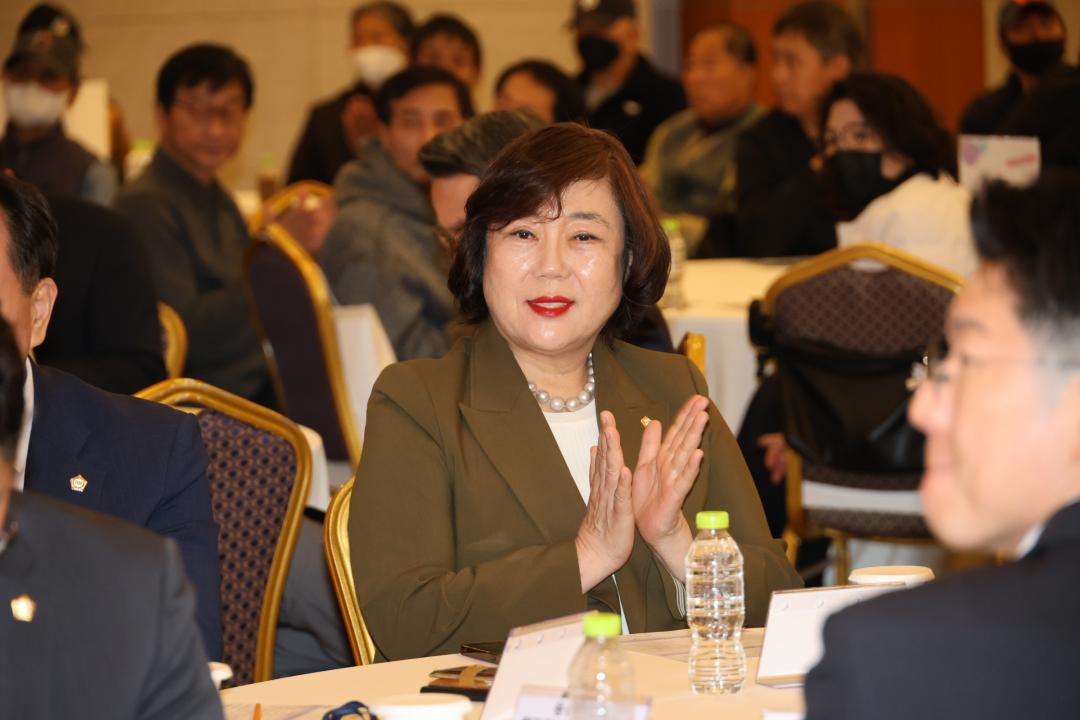 '용산구의회, 2025년 자활사업 성과 보고회 참석' 게시글의 사진(5) 'KakaoTalk_20251111_175324407_25.jpg'