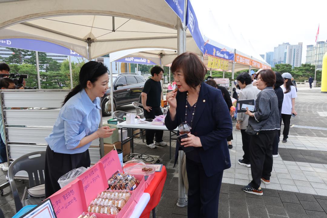 '용산구의회, 중소상공인과 주민이 함께하는 상생마켓 용산상회 참석' 게시글의 사진(9) '245A0034.JPG'