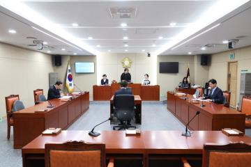 용산구의회, 제305회 임시회 폐회중 운영위원회