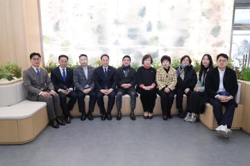 용산구의회, 용산구청 청사 힐링정원 라운딩