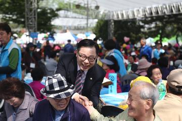 제5회 용산구 어르신의 날 행사(용산가족공원)