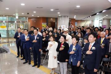 용산 미술인 초대전 & 국제아트페스티벌 「용산을 더 그리다」