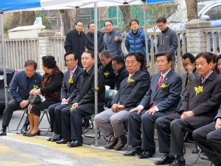 이촌 종합시장 시설현대화 사업 준공식 참석